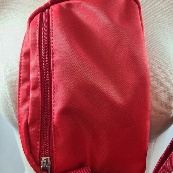 Brand new belt bag/ Fanny pack  Red - Picture 2 of 3